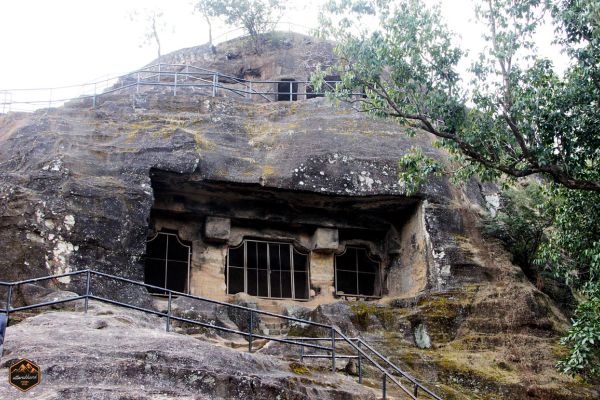 Pandav Gufa